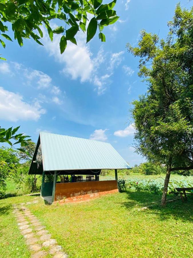 Meegahapokuna Resort Holambra Exterior foto